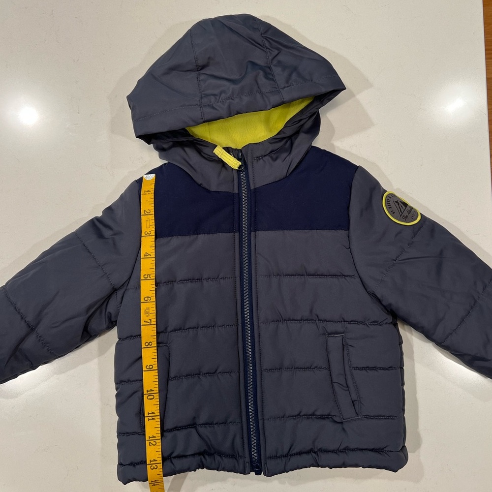 Carters toddler boy puffy hooded winter coat, size 24 months
